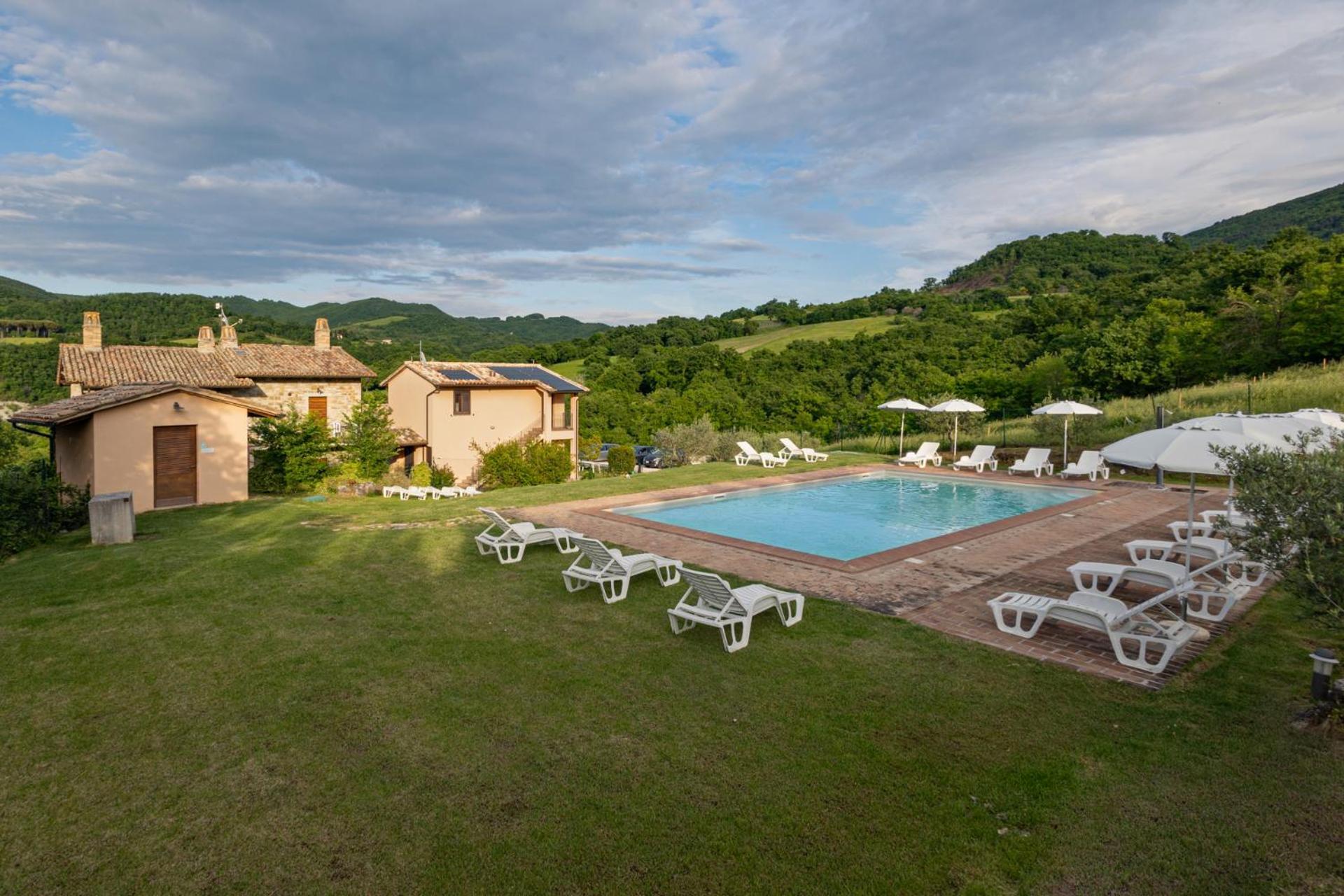 Relais Parco Del Subasio Villa Piano Delle Pieve ภายนอก รูปภาพ